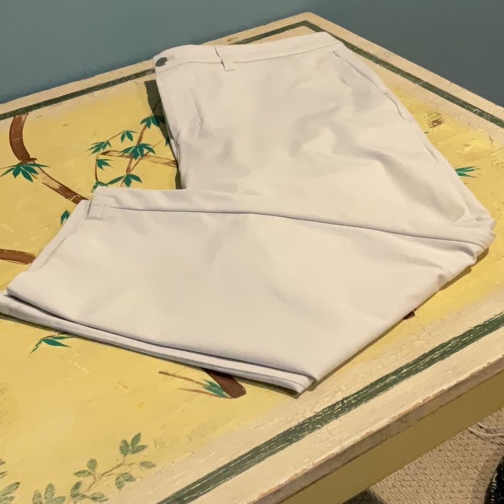 Men’s Lululemon “ABC CLASSIC FIT” Pants